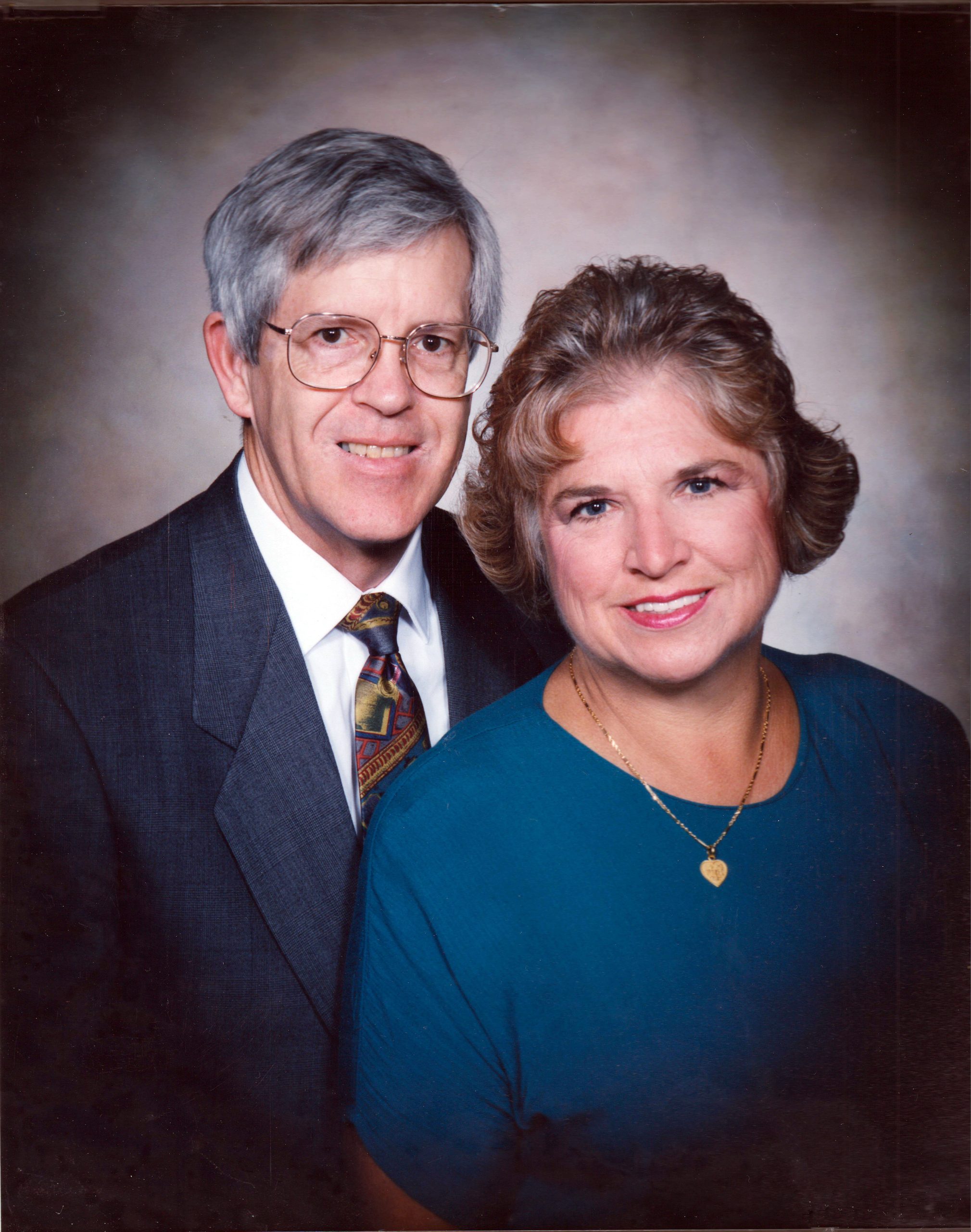 John and Edie Summey. Their support will help students in Honors Carolina and will fund study abroad experiences.